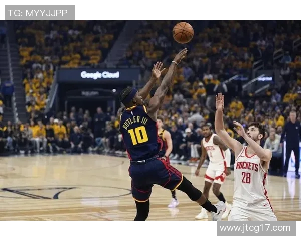 2013年火箭队与勇士队激战回顾精彩瞬间与经典对决分析