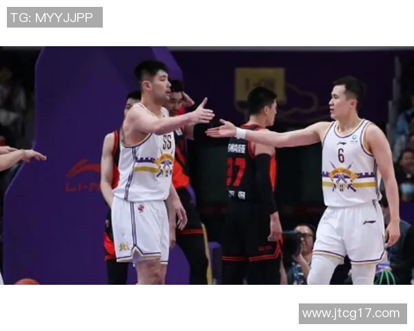 北控与广厦激战CBA联赛巅峰对决球迷期待精彩瞬间与战术较量