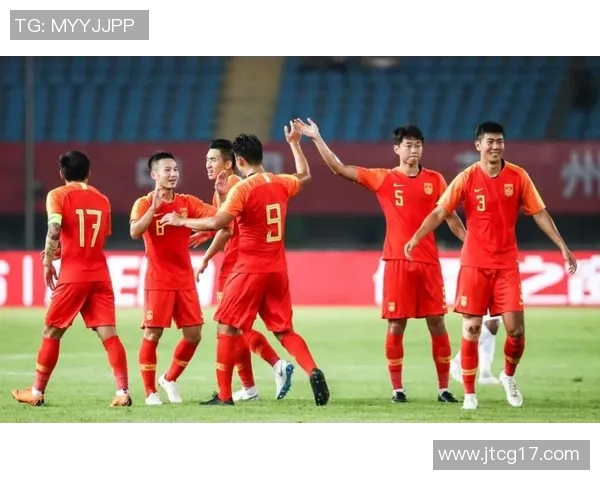 今晚七点半中国足球比赛直播精彩不容错过快来一起为球队加油助威